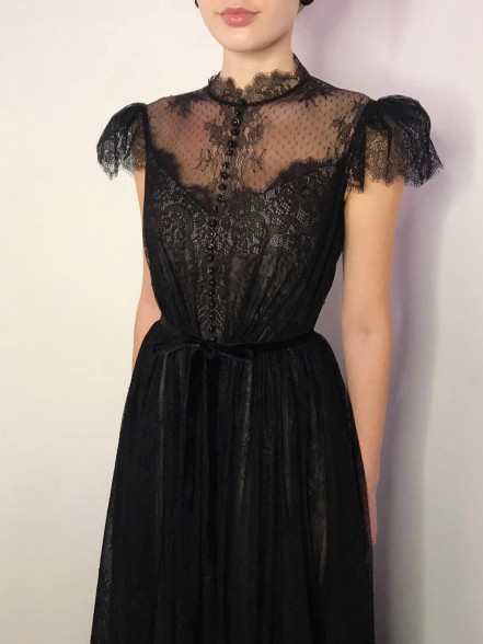 KIKI black and beige lace dress